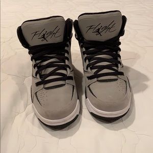 Air Jordan Flights Grey and black